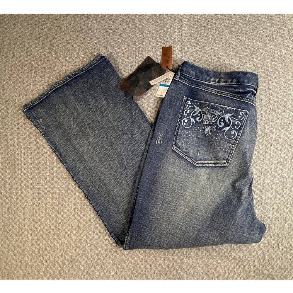 Seven Jeans NWT Size 28 Flare Leg Jeans - please read